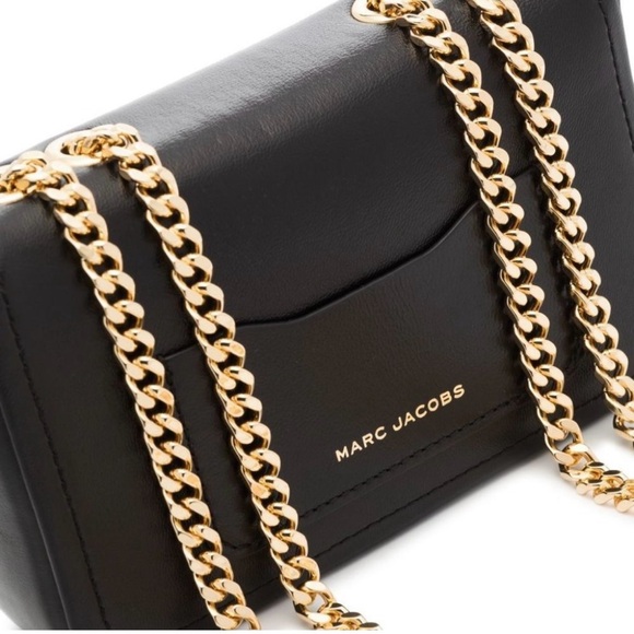 Marc Jacob’s - Black Crossbody Mini Bag with Gold Hardware and Adjustable Chain - Picture 5 of 6